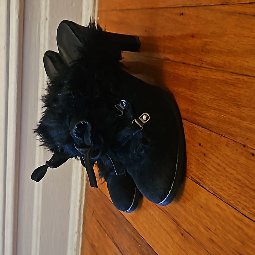 Cute Newport News Black Suede Lace-up Stiletto Clogs with Faux Fur Trim size 7.5